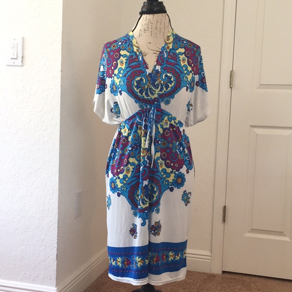 India boutique white sundress. Bow